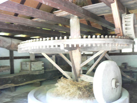 P1050591 Ölmühle